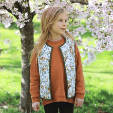 Load image into Gallery viewer, Kids Stylish Vest - Child Gilet - Baby Vest - baby gilet - outerwear Front vest - Viola cornuta design - Little Scandi baby