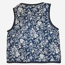 Load image into Gallery viewer, Kids Stylish - Scilla Navy Vest design - Gilet Outerwear Clothing Sleeveless Vest Warm Vest Scandi Stylish - back view of vest - Vest Little Scandi baby

