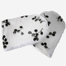 Load image into Gallery viewer, Oeko Tex Baby Leafy Cleaning Mitts  Bath Mitts, Bathing Mittens - bath cloths- Little Scandi baby
